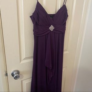 Flowy stunning purple dress size 12